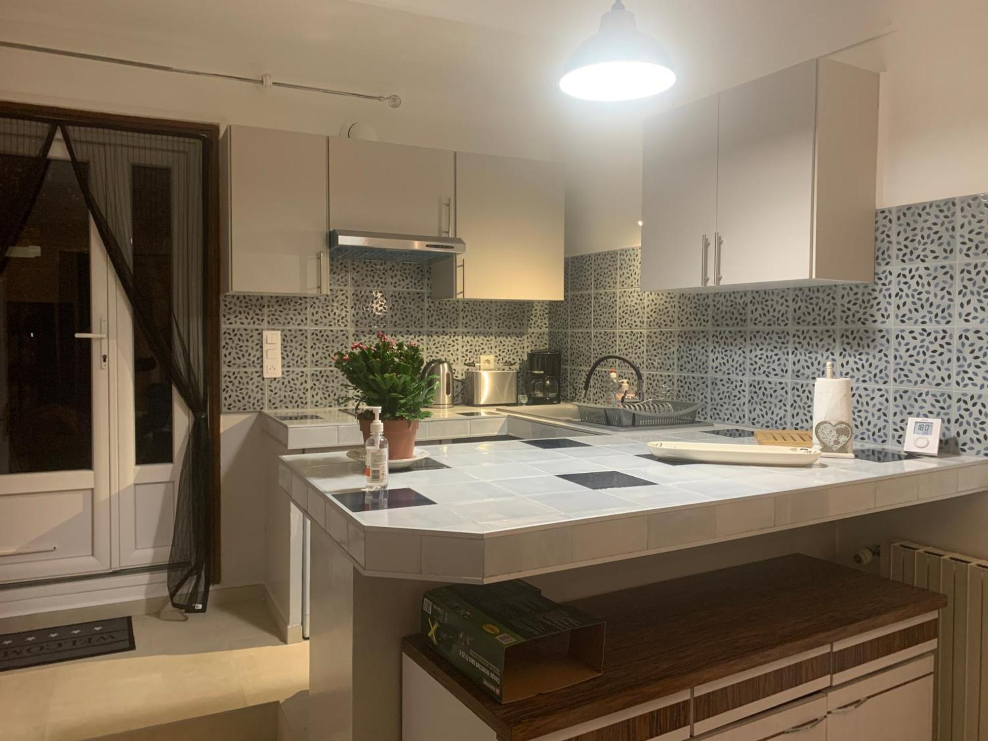 Cevennes Bessegeoises Apartment Besseges Bagian luar foto